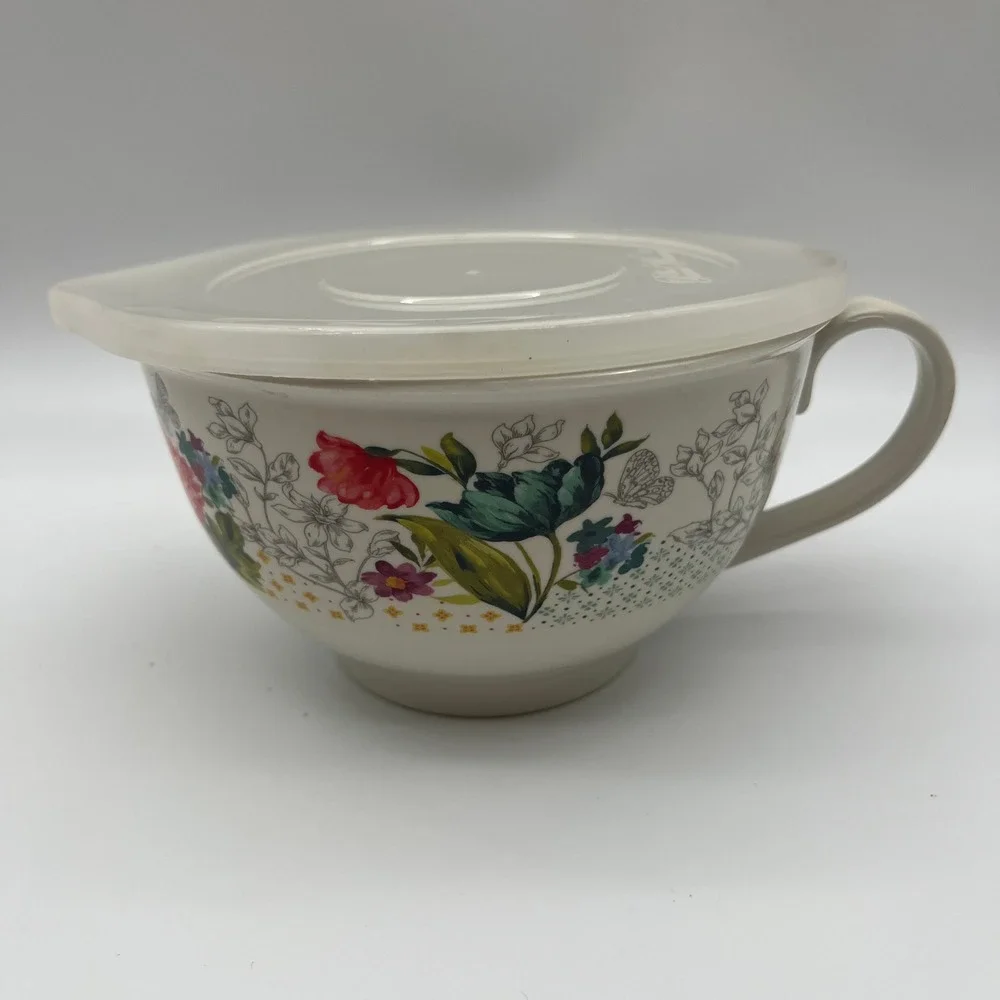 The Pioneer Woman Batter Bowl Unisex 32oz White Floral Melamine Spout Handle Lid